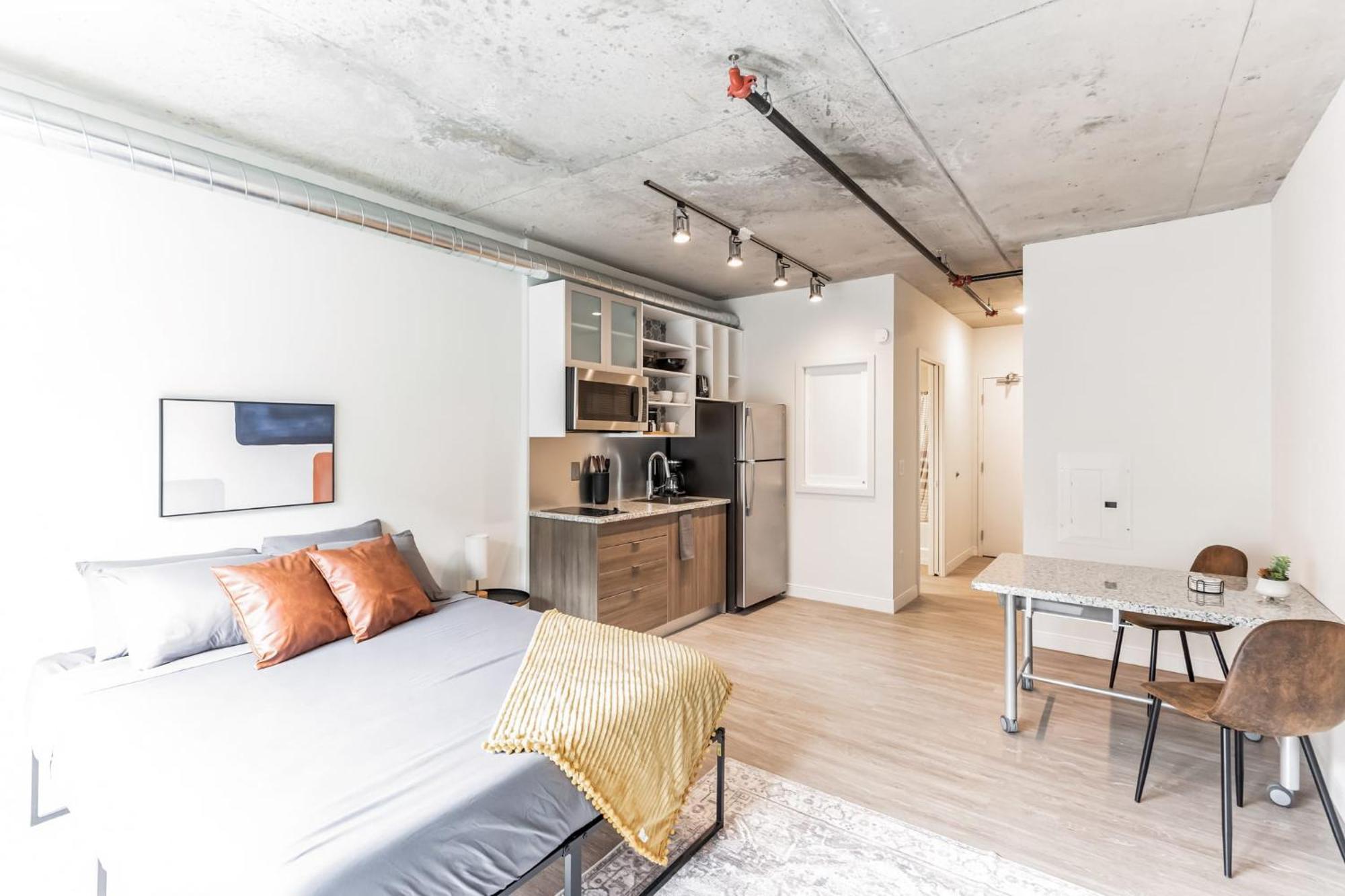 Urban Elegance Studio Oasis Prime Location Cleveland Ngoại thất bức ảnh